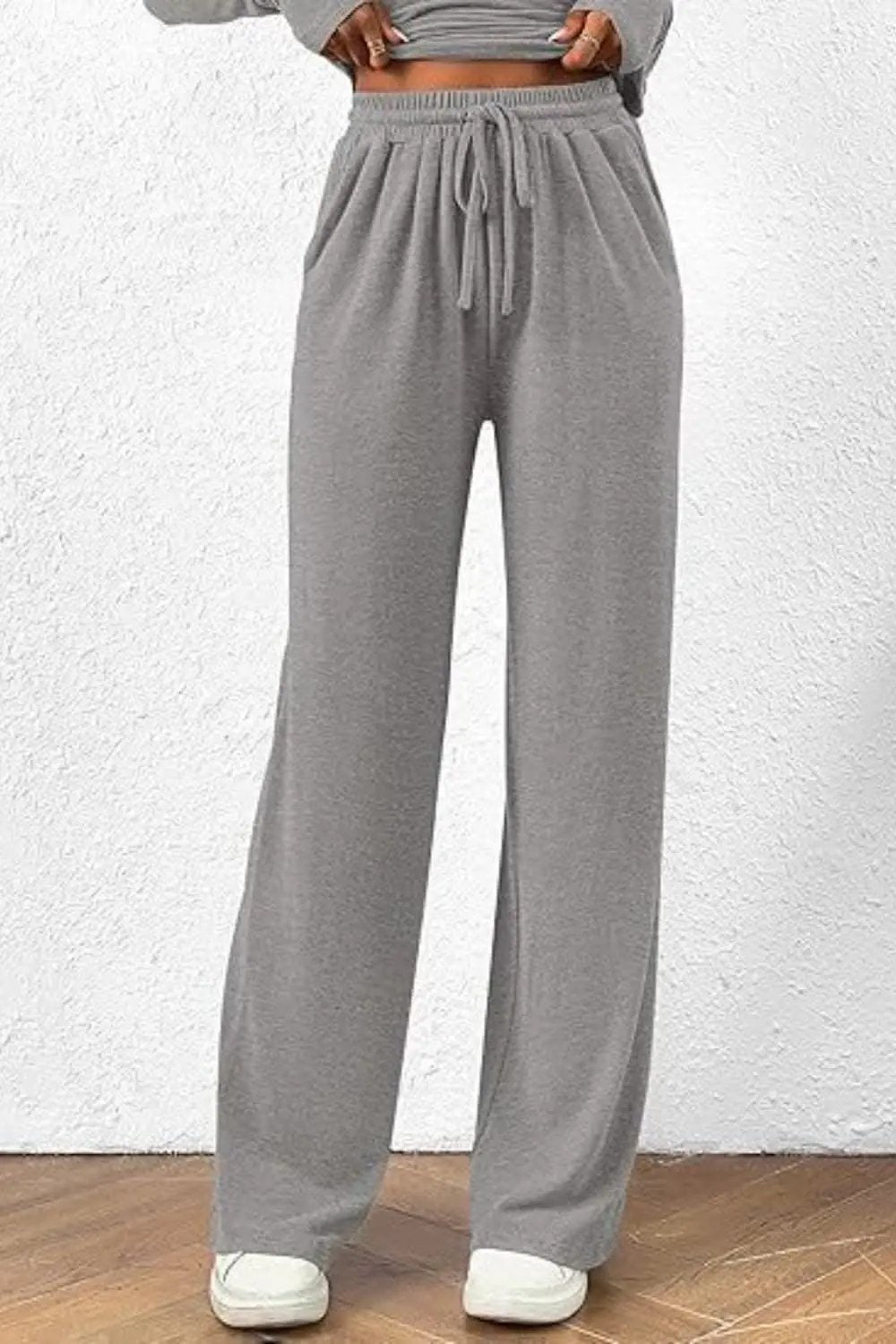 Cozy two-piece lounge set with pockets - Love Salve 