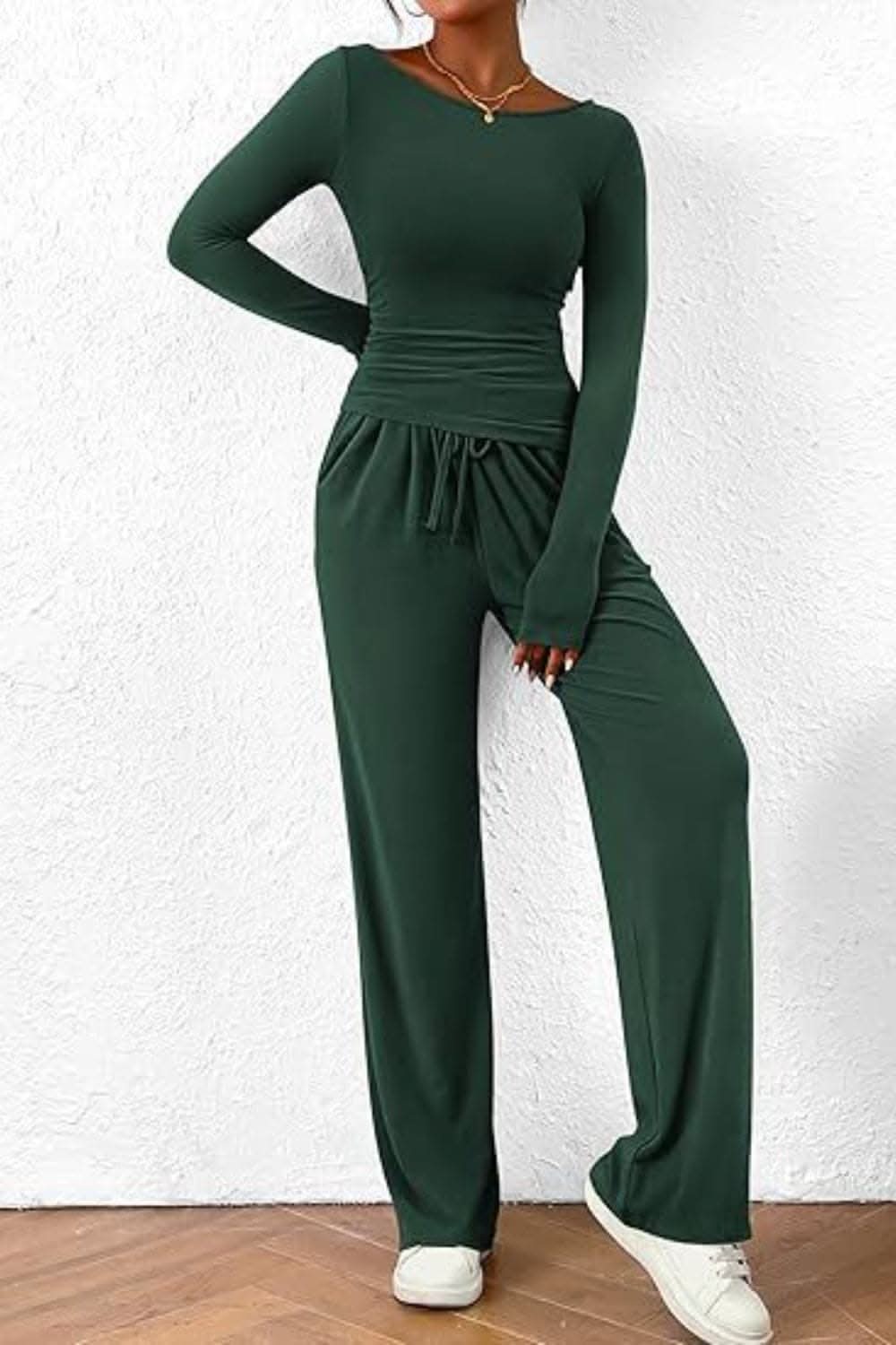 Cozy two-piece lounge set with pockets - Love Salve 