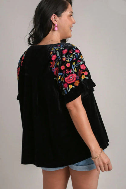 Umgee Full Size Velvet Embroidery Short Sleeve Blouse - Love Salve 