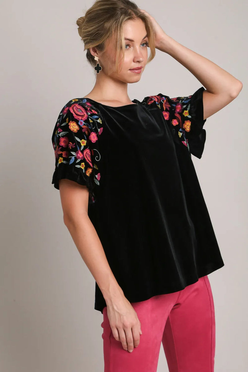Umgee Full Size Velvet Embroidery Short Sleeve Blouse - Love Salve 