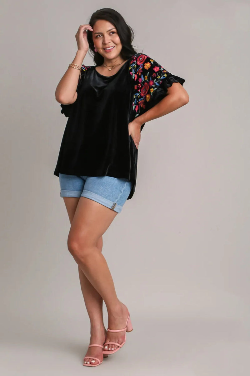 Umgee Full Size Velvet Embroidery Short Sleeve Blouse - Love Salve 
