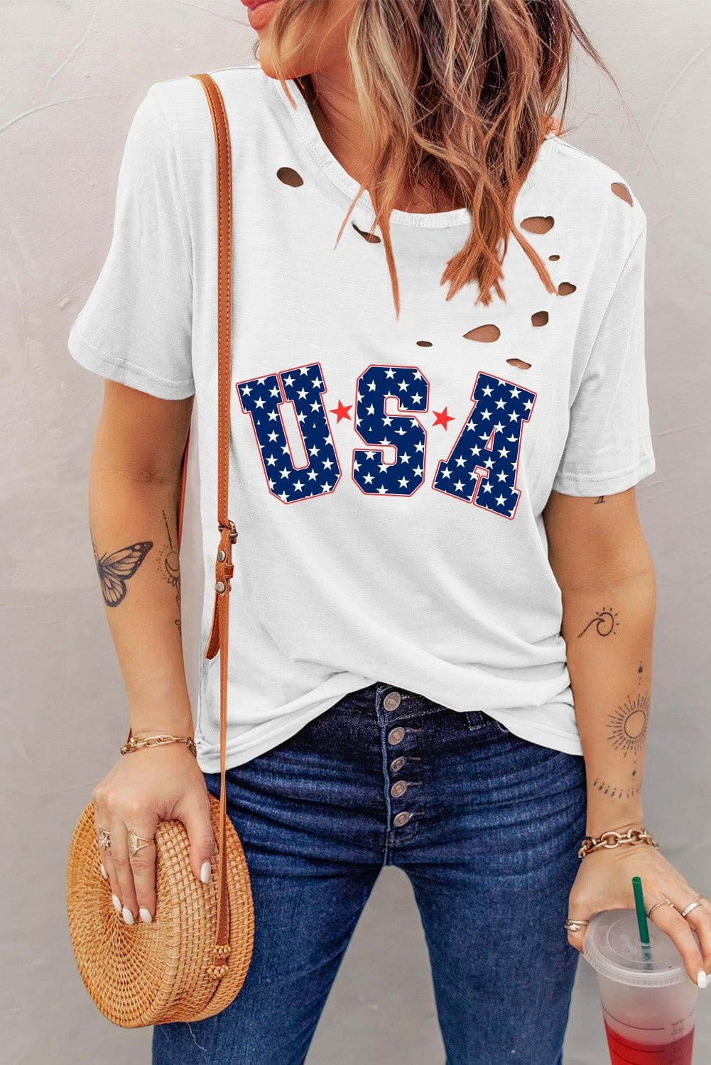 Vintage Style American Flag Printed Women's T-ShirtVintage Style American Flag Printed Women's T-Shirt
 Upgrade your wardrobe with a touch of vintage charm by embracing our Vintage Style American Flag Printed Women'sLove Salve Vintage Style American Flag Printed Women'just arrived