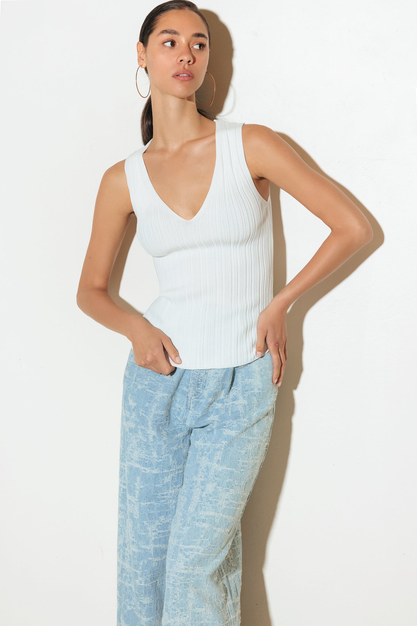 WALK ON THE BRIGHT SIDE TANK TOP - Love Salve
