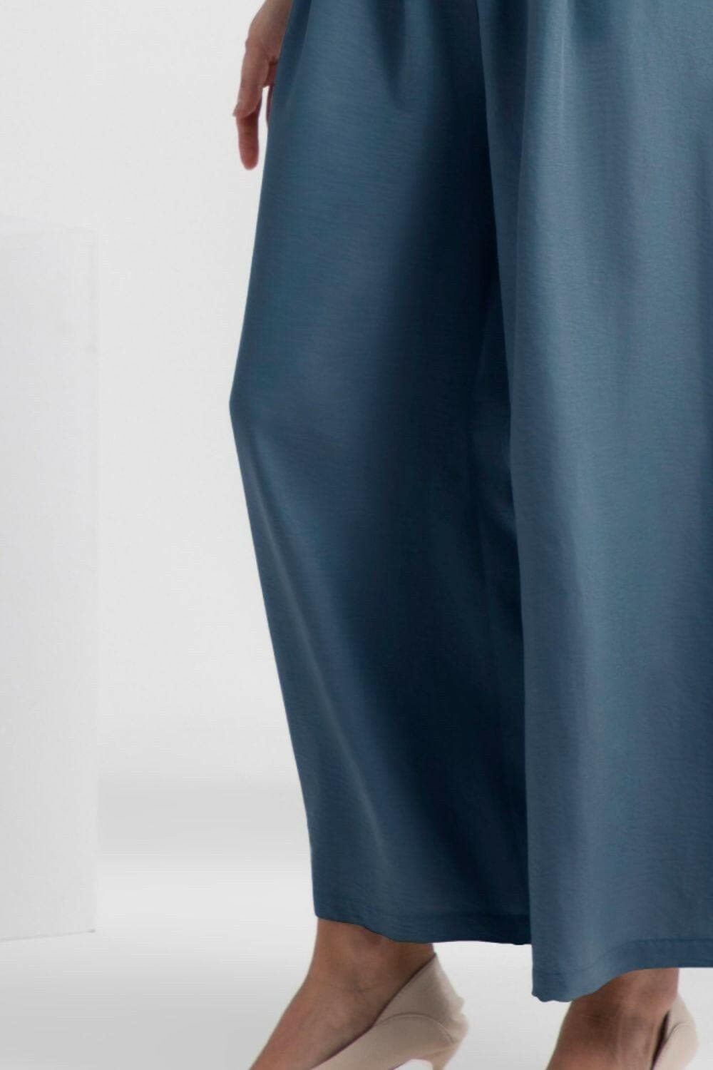 Relaxed Fit Pull-On TrousersUpgrade Your Style with Comfort: Relaxed Fit Pull-On Trousers
 
 
Effortlessly Stylish: Embrace a basic yet chic style with these pull-on trousers
 
Unmatched ComforLove Salve Relaxed Fit Pull-just arrived