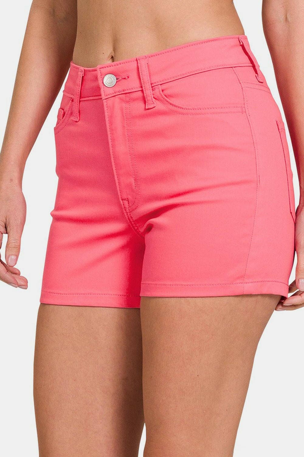 Elevate Your Style with High Waist Denim ShortsElevate Your Style with High Waist Denim Shorts
 Upgrade your summer wardrobe with our High Waist Denim Shorts, the perfect blend of style and comfort. These essentiLove Salve High Waist Denim Shortsjust arrived