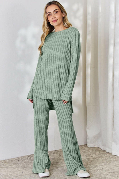 Elegant Ribbed Top and Wide Leg Pants EnsembleDiscover the Perfect Blend of Style and Comfort
 Introducing our Elegant Ribbed Top and Wide Leg Pants Ensemble - a must-have addition to your wardrobe that effortleLove Salve Wide Leg Pants EnsembleApparel