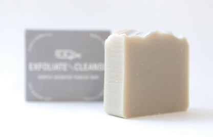 Tranquil Bamboo & Teak Exfoliating Bar SoapInfused with a soft, woody scent that inspires calmness
 Features a clean and fresh fragrance with subtle floral notes
 Top notes of Green Bamboo, Carnation, and OrcLove Salve Tranquil Bamboo & Teak Exfoliating Bar SoapSoap