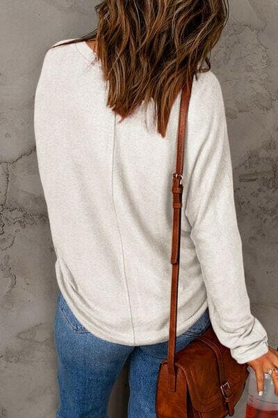 Versatile Round Neck Long Sleeve T-Shirt with Stretchy Fit - Love Salve