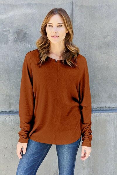 Versatile Round Neck Long Sleeve T-Shirt with Stretchy Fit - Love Salve